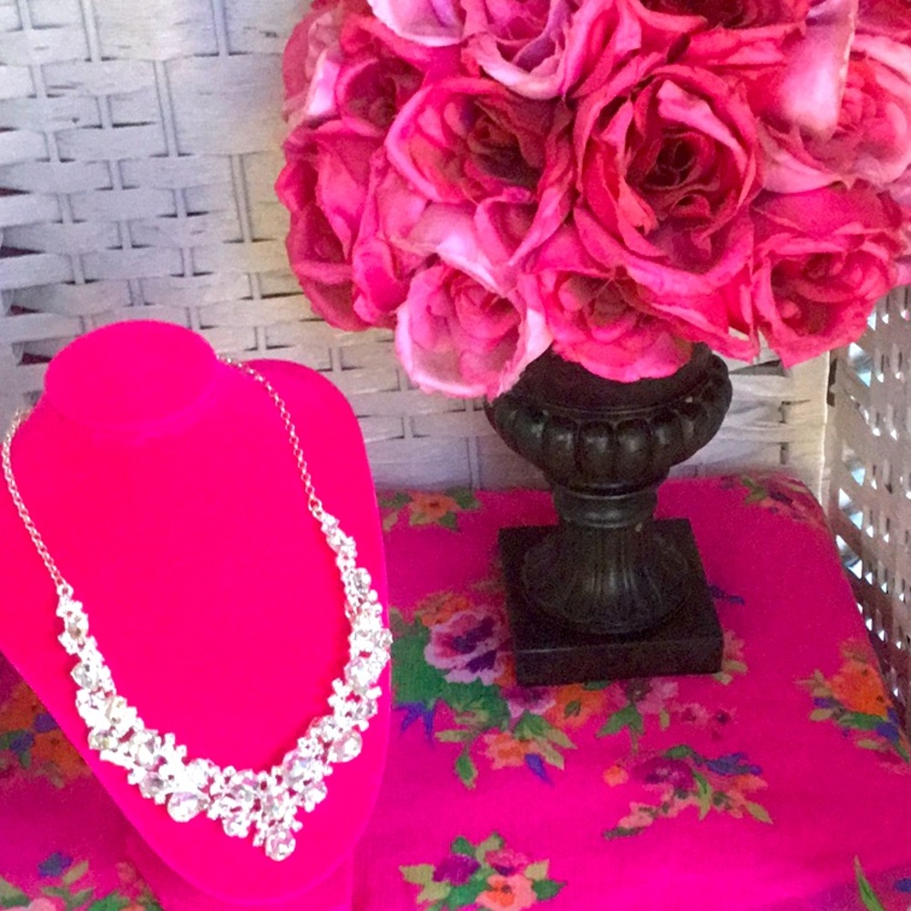 💖💎 Rhinestone Statement Bib Necklace GUC 💎💖 - Picture 3 of 10
